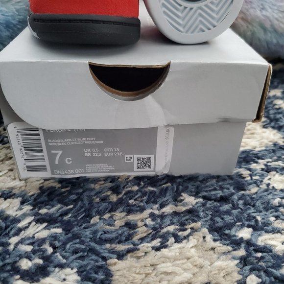 Toddler Jordan Gym Shoe - Picture 2 of 6